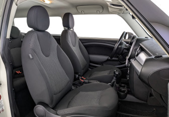 Подержанный автомобиль MINI Clubman Hatchback 2012 года (23 фото)