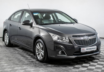 Подержанный автомобиль Chevrolet Cruze Sedan 2014 года (3 фото)