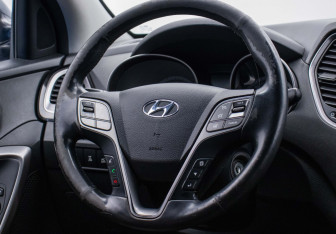 Подержанный автомобиль Hyundai Santa Fe 2015 года (15 фото)