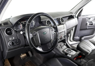 Подержанный автомобиль Land Rover Discovery 2013 года (9 фото)