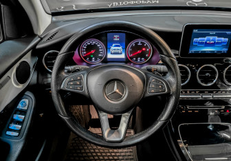 Подержанный автомобиль Mercedes-Benz GLC Coupe 2015 года (21 фото)