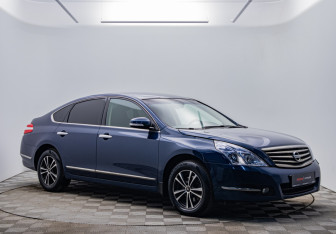 Подержанный автомобиль Nissan Teana 2010 года (7 фото)