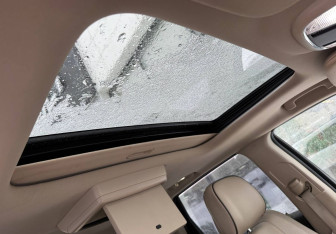 Подержанный автомобиль Jeep Grand Cherokee 2012 года (12 фото)