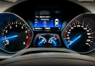 Подержанный автомобиль Ford Kuga 2018 года (13 фото)