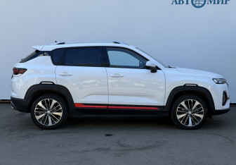 Подержанный автомобиль Changan CS35PLUS 2024 года (4 фото)