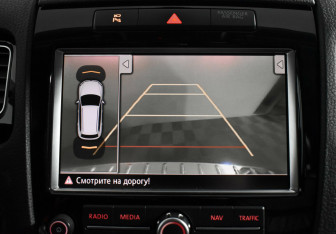 Подержанный автомобиль Volkswagen Touareg 2014 года (10 фото)