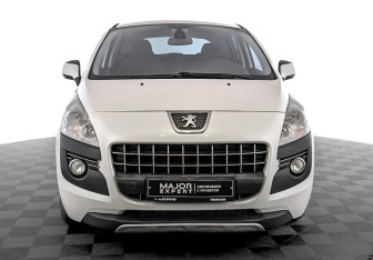 Подержанный автомобиль Peugeot 3008 2013 года (2 фото)