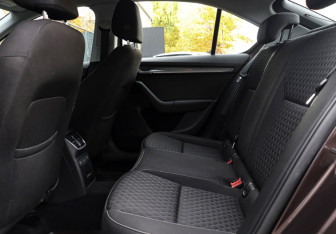 Подержанный автомобиль Skoda Octavia Liftback 2018 года (9 фото)