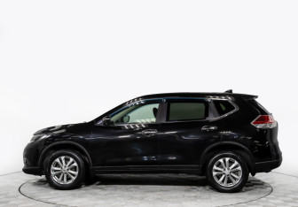 Подержанный автомобиль Nissan X-Trail 2017 года (6 фото)