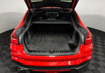 Подержанный автомобиль BMW X4 2018 года (9 фото)