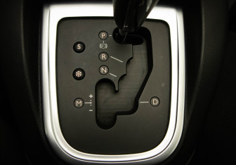 Подержанный автомобиль Citroen DS4 2014 года (15 фото)