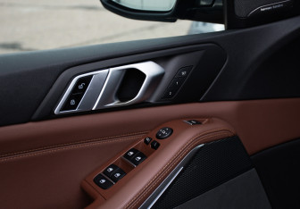 Подержанный автомобиль BMW X5 2019 года (19 фото)