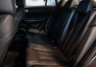 Подержанный автомобиль Omoda S5 2024 года (8 фото)