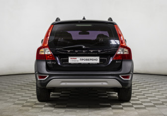 Подержанный автомобиль Volvo XC70 2010 года (6 фото)