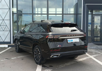 Подержанный автомобиль Jaecoo J8 2024 года (7 фото)