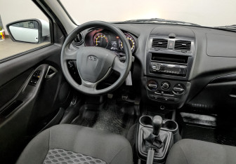 Подержанный автомобиль LADA (ВАЗ) Granta Sedan 2022 года (24 фото)