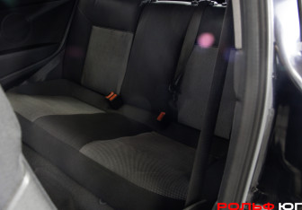 Подержанный автомобиль Opel Astra Hatchback 2008 года (12 фото)