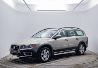 Подержанный автомобиль Volvo XC70 2012 года (1 фото)