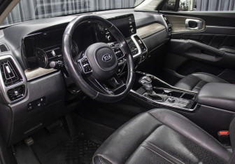 Подержанный автомобиль Kia Sorento 2020 года (15 фото)