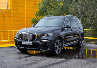 Подержанный автомобиль BMW X7 2019 года (1 фото)