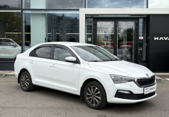 Подержанный автомобиль Skoda Rapid Liftback 2020 года (3 фото)