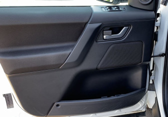 Подержанный автомобиль Land Rover Freelander 2013 года (11 фото)
