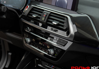 Подержанный автомобиль BMW X3 M 2019 года (14 фото)