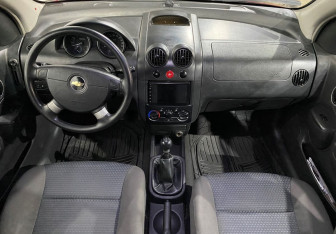 Подержанный автомобиль Chevrolet Aveo Hatchback 2007 года (11 фото)