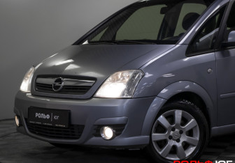Подержанный автомобиль Opel Meriva 2008 года (15 фото)