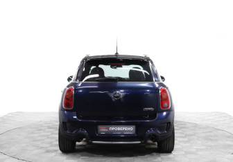 Подержанный автомобиль MINI Countryman 2011 года (6 фото)