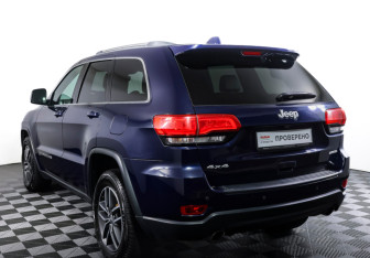 Подержанный автомобиль Jeep Grand Cherokee 2018 года (7 фото)