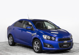 Подержанный автомобиль Chevrolet Aveo Sedan 2012 года (3 фото)