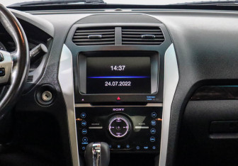 Подержанный автомобиль Ford Explorer 2012 года (6 фото)