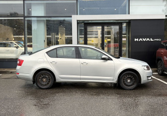 Подержанный автомобиль Skoda Octavia Wagon 2014 года (4 фото)