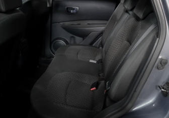 Подержанный автомобиль Nissan Qashqai 2008 года (10 фото)