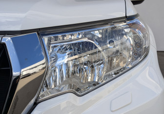 Подержанный автомобиль Toyota Land Cruiser Prado 2018 года (11 фото)
