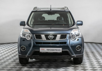 Подержанный автомобиль Nissan X-Trail 2013 года (2 фото)