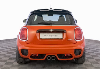 Подержанный автомобиль MINI Hatch 2019 года (6 фото)