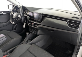 Подержанный автомобиль Skoda Rapid Liftback 2020 года (19 фото)