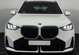 Подержанный автомобиль BMW X3 2024 года (23 фото)