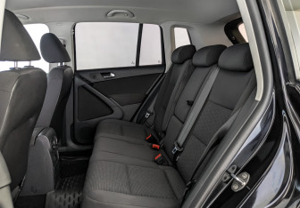 Подержанный автомобиль Volkswagen Tiguan 2015 года (12 фото)