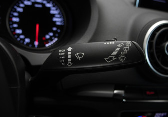 Подержанный автомобиль Audi A3 Hatchback 2013 года (18 фото)