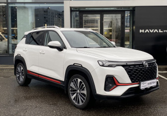 Подержанный автомобиль Changan CS35PLUS 2024 года (3 фото)