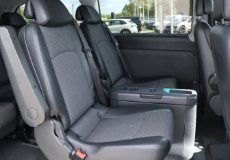 Подержанный автомобиль Mercedes-Benz Viano 2010 года (13 фото)