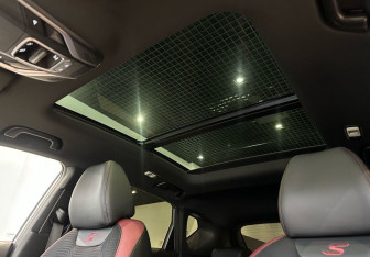Подержанный автомобиль Geely Coolray 2022 года (19 фото)