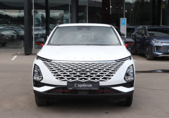 Подержанный автомобиль Omoda C5 2023 года (2 фото)