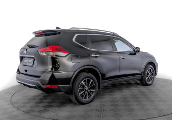 Подержанный автомобиль Nissan X-Trail 2019 года (5 фото)
