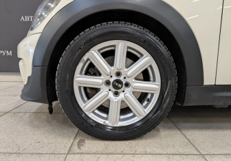 Подержанный автомобиль MINI Coupe 2012 года (22 фото)