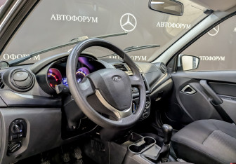 Подержанный автомобиль LADA (ВАЗ) Granta Sedan 2023 года (16 фото)