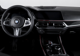 Подержанный автомобиль BMW X7 2019 года (12 фото)